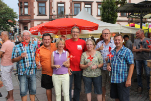 v.l.n.r.: Herbert Kaup (Vorsitzender SPD-Ortsverein Leider), Giacomo La Scala, MdL Martina Fehlner, Bürgermeister Jürgen Herzing, Stadträtin Karin Pranghofer, Peter Stoll (Vorsitzender SPD-OV Schweinheim), Uwe Flaton (Vorsitzender SPD-OV Damm)