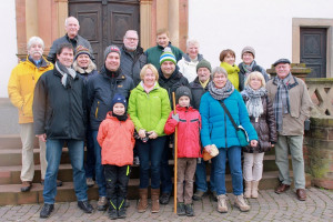 Martina Fehlner mit den TeilnehmerInnen der Winterwanderung der SPD in Großostheim