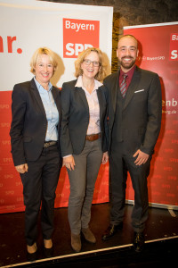 Natascha Kohnen und Martina Fehlner zusammen mit Michail Fotokehagias, Landtagskandidat im Stimmkreis Aschaffenburg-Ost