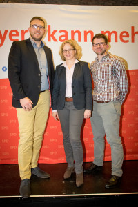 Natascha Kohnen zusammen mit dem Juso-Vorsitzenden Tobias Wüst (links) und dem stellvertretenden Unterbezirksvorsitzenden Simon Dümig